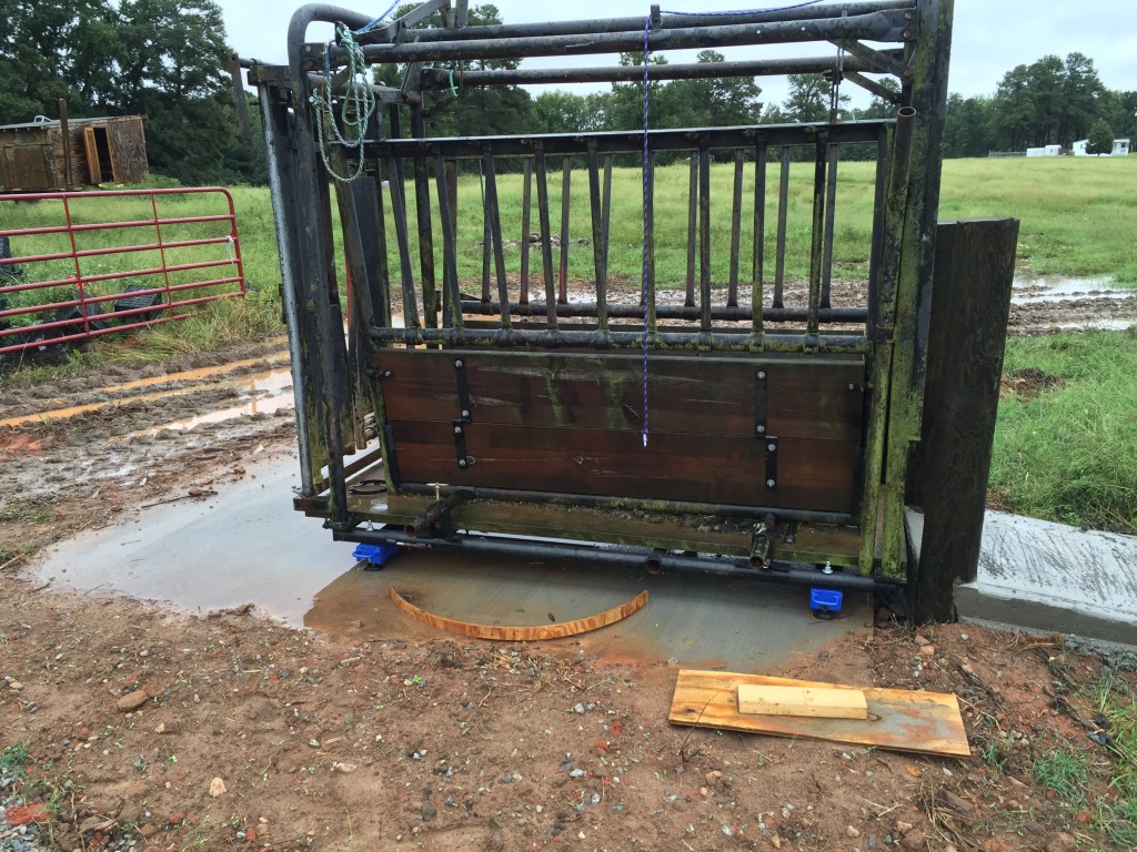 Head gate with new load bars and new concrete pad