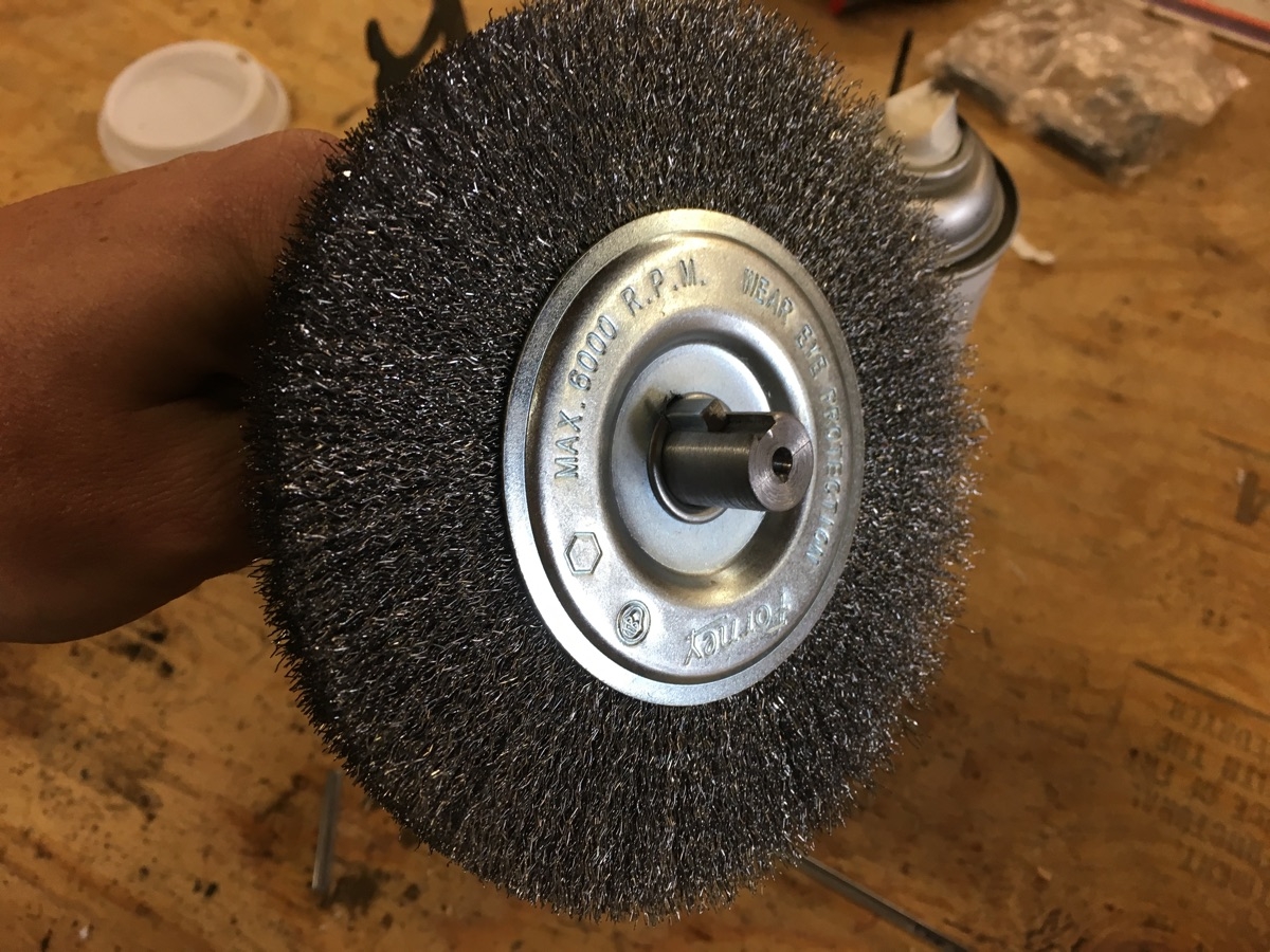 Wire wheel with keyway